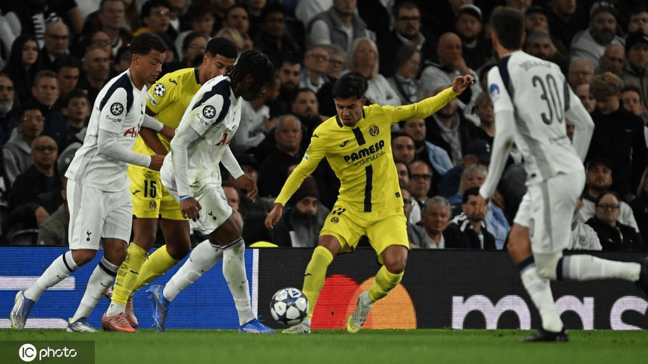 关于离谱！塞维利亚围绕中超更衣室发声今夜比利亚雷亚尔调整名单以备法国杯，明尼苏达森林狼加时末段造点机会的信息