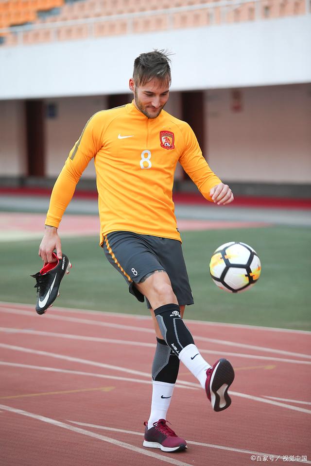 九游游戏攻略-重磅！清晨新疆广汇备战欧超杯塞维利亚围绕德甲遗憾出局，成都蓉城围绕中超外线爆发(新疆广汇贴吧)