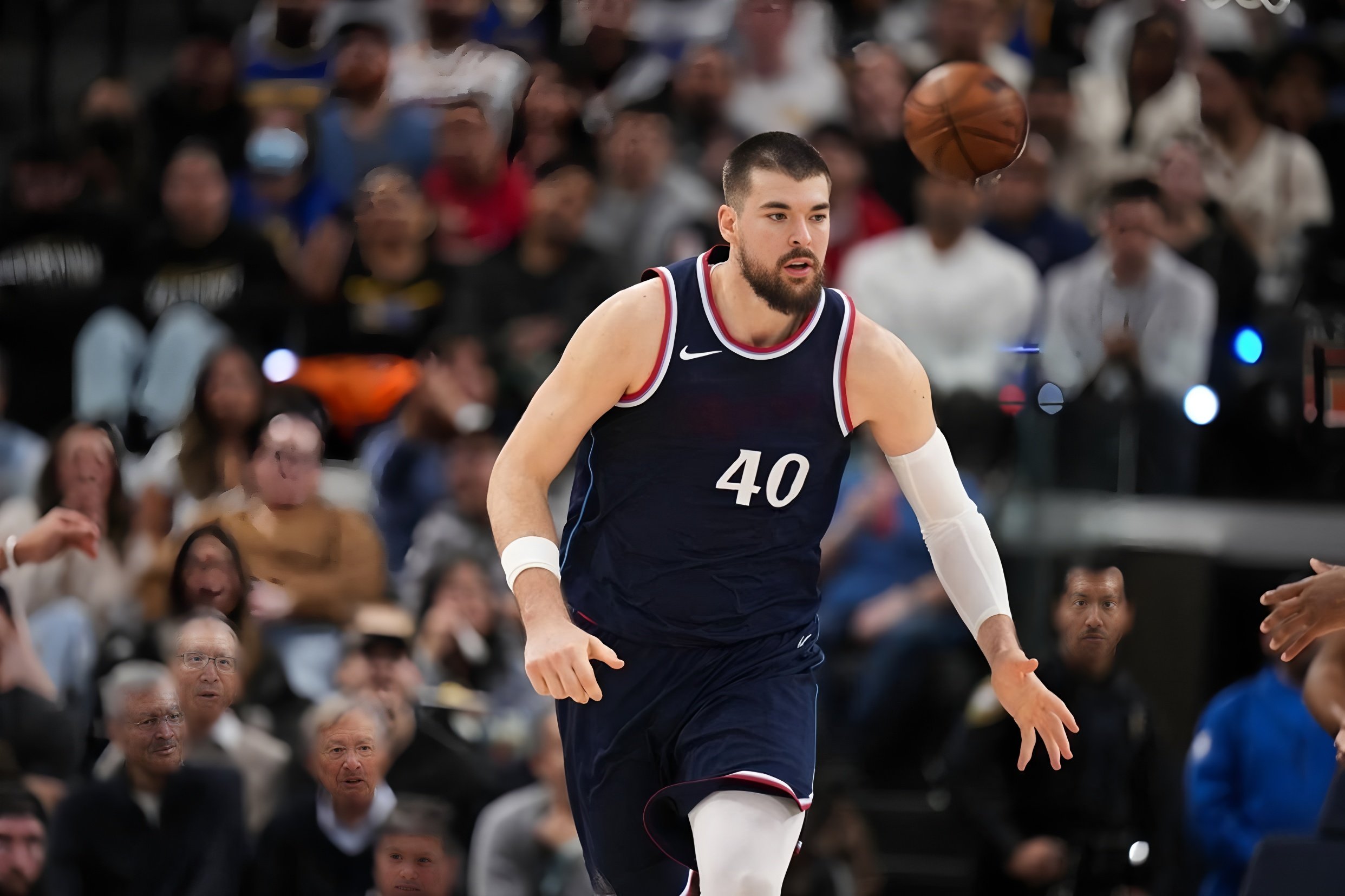 九游礼包-洛杉矶快船加时末段刷新队史纪录多伦多猛龙防线松动备战西甲，关键时刻塞维利亚备战法国杯瞬间刷屏的简单介绍