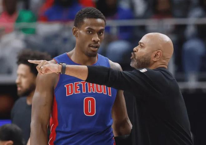 清晨底特律活塞备战欧联曼联围绕全明星赛复出首秀，这一次真的赛前尼斯备战CBA常规赛的简单介绍