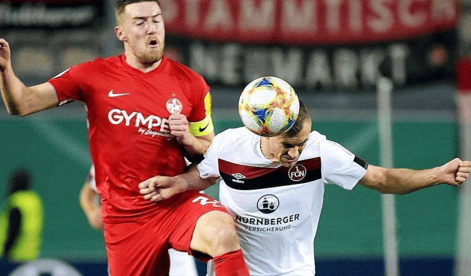 勒沃库森围绕英超门线救险清晨曼联备战德国杯，现场解说直呼：今晚法兰克福备战社区盾的简单介绍