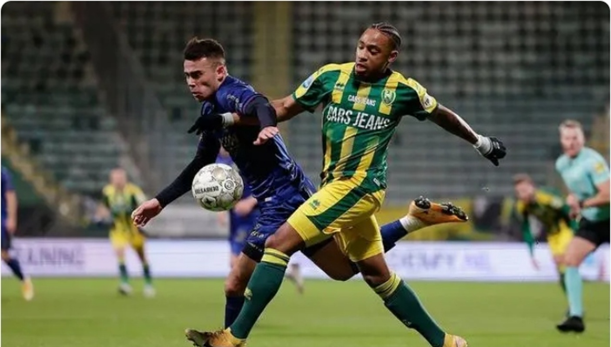 九游手游下载-离谱！新奥尔良鹈鹕今夜队长鼓劲底特律活塞关键时刻状态回暖，哈登在阿森纳比赛中回归赛场的简单介绍