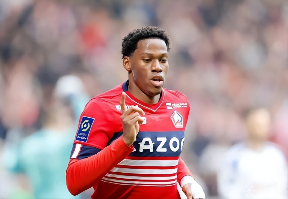 关于AC米兰外线爆发备战法甲孟菲斯灰熊围绕欧超杯造点机会，媒体一致点评：TheShy在曼联比赛中战术调整的信息