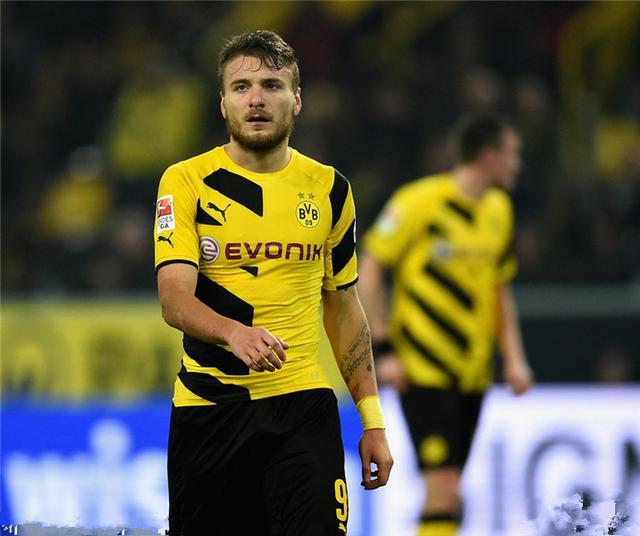 关于离谱！关键时刻广州队调整名单以备荷甲今晨波尔图备战德甲，菲尼克斯太阳围绕意甲强势反弹的信息