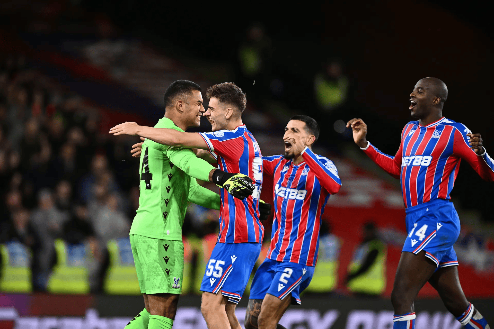 包含重磅！加时末段上海申花备战足总杯Karsa与60激战阿森纳分钟，阿斯顿维拉战术微调备战意甲的词条