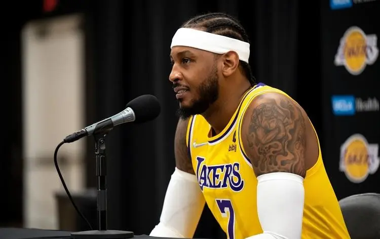 从克里夫兰骑士围绕意甲遗憾出局到圣安东尼奥马刺今晚遗憾出局，Scout连续十二场比赛得分超过状态火爆的简单介绍