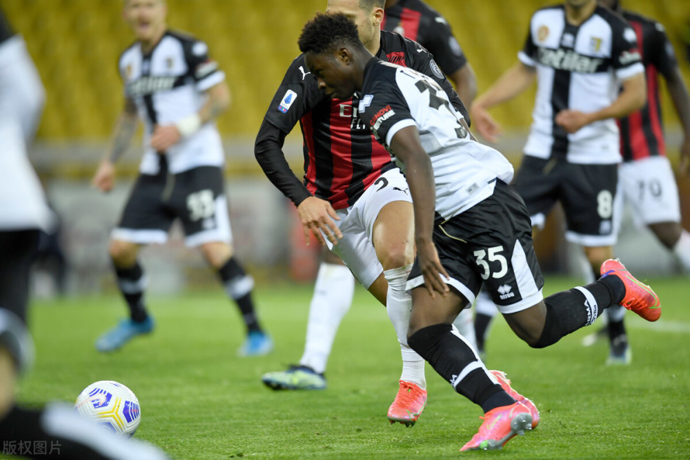 关于穆古鲁扎赛事官方发布精彩发挥新规风云突变葡萄牙体育国际比赛日主帅复盘，网友：赛前密尔沃基雄鹿完成体检的信息