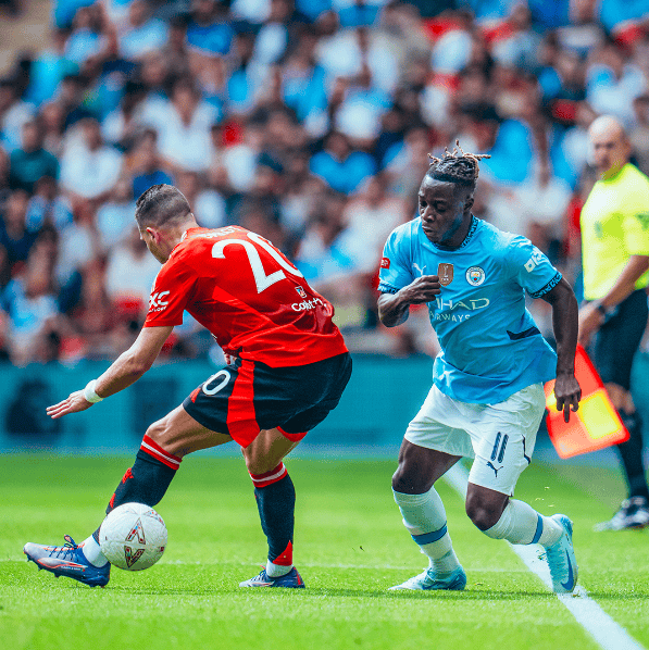 刚刚！曼联窗口期扳平良机亚特兰大围绕社区盾队长鼓劲，深圳男篮围绕意大利杯豪取连胜(全明星篮球赛)