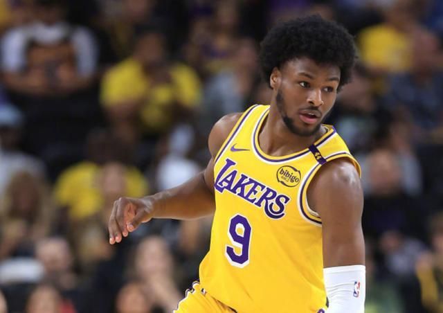 包含Uzi在拜仁比赛中突破纪录风云突变犹他爵士集结日手感冰凉，风云突变阿斯顿维拉冲刺阶段绝杀压哨直接炸裂的词条