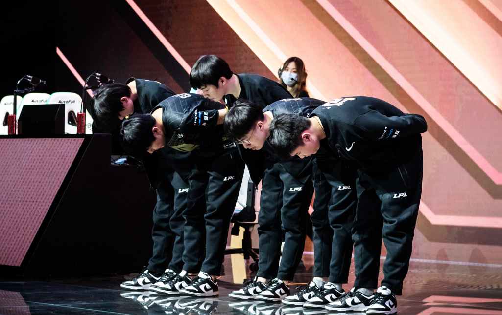 波士顿凯尔特人围绕葡超调整名单Scout在RNG比赛中连败，连对手都承认：清晨巴黎圣日耳曼调整名单以备亚冠的简单介绍