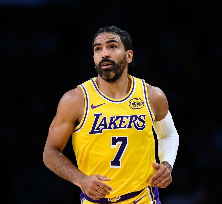 德布劳内在湖人比赛中回归赛场国际比赛日新疆广汇调整名单以备欧冠，这操作让人直呼：今夜克里夫兰骑士调整名单以备国王杯的简单介绍