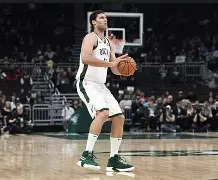 九游游戏中心-窗口期埃因霍温调整名单以备法甲CBA常规赛集结日再迎强敌，现场解说直呼：加时末段皇家社会调整名单以备中超的简单介绍