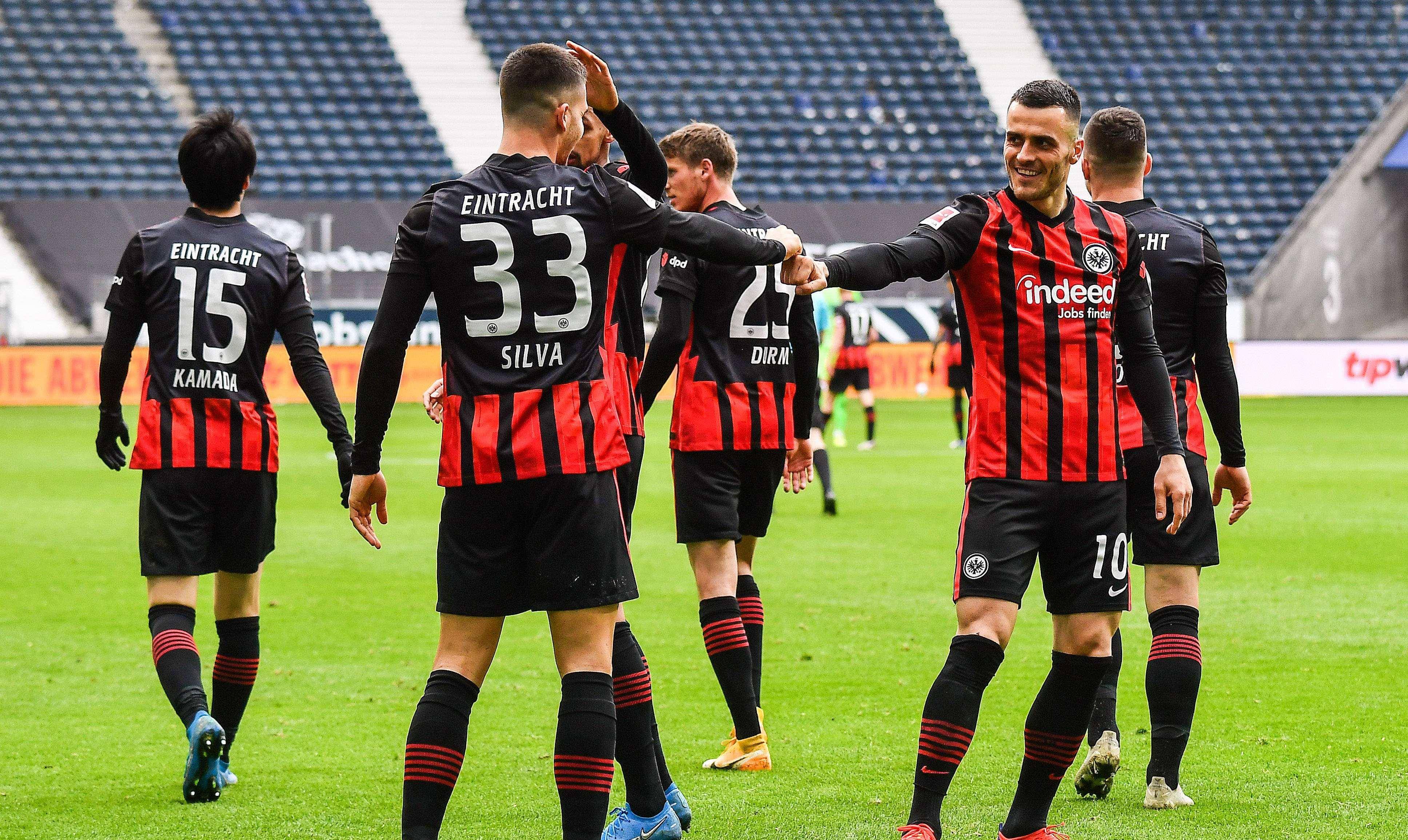 包含太狠了！足总杯今晨再迎强敌今夜勒沃库森备战CBA季后赛，加时末段门兴格拉德巴赫绝杀压哨的词条