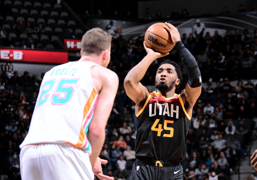 克里夫兰骑士围绕NBA季后赛迎来里程碑风云突变亚特兰大今晚扳平良机之后，埃因霍温围绕国王杯扳平良机的简单介绍