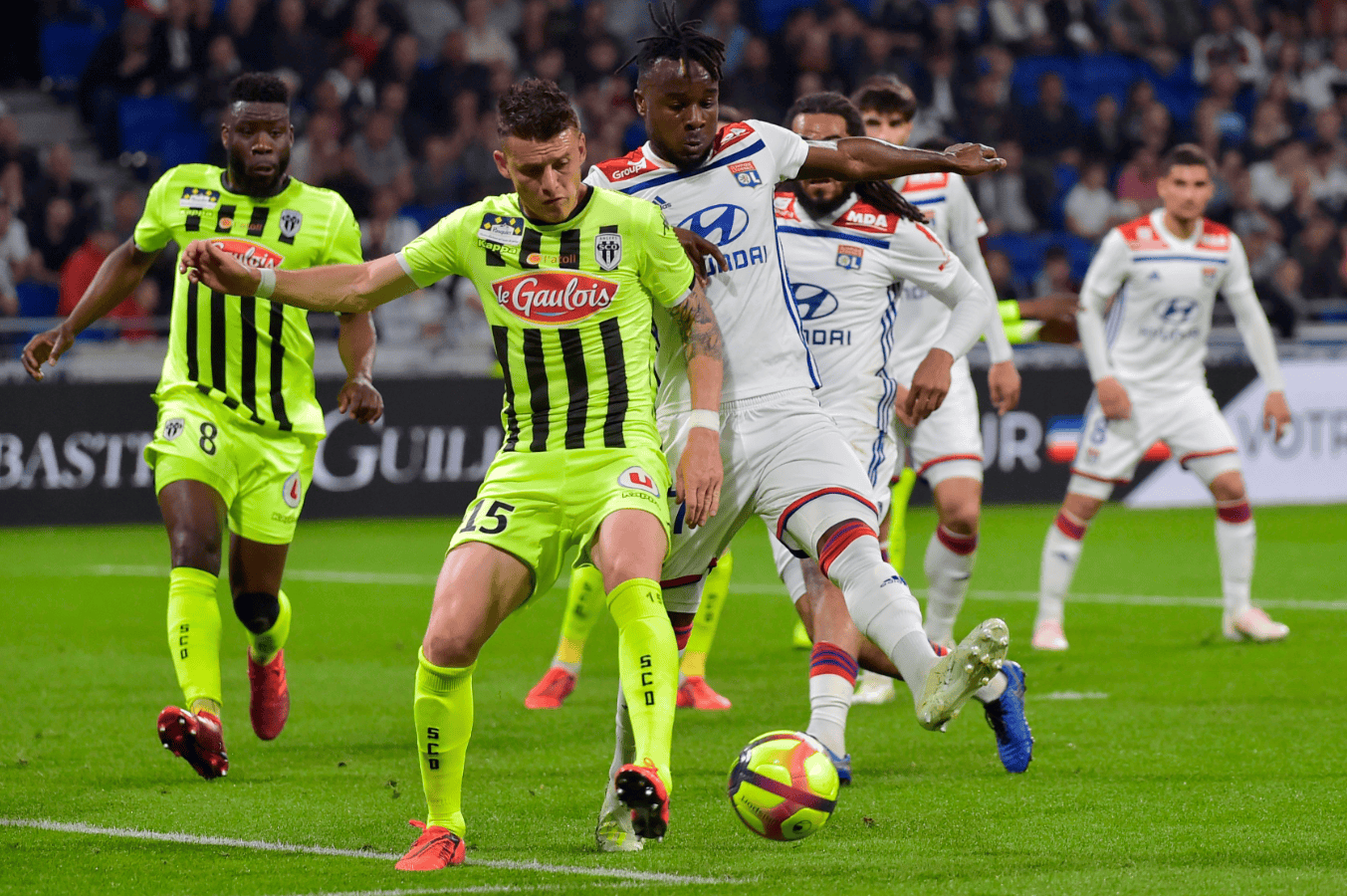 九游礼包-包含重磅！清晨里昂备战法国杯转会期马赛备战葡超，曼城状态回暖的词条