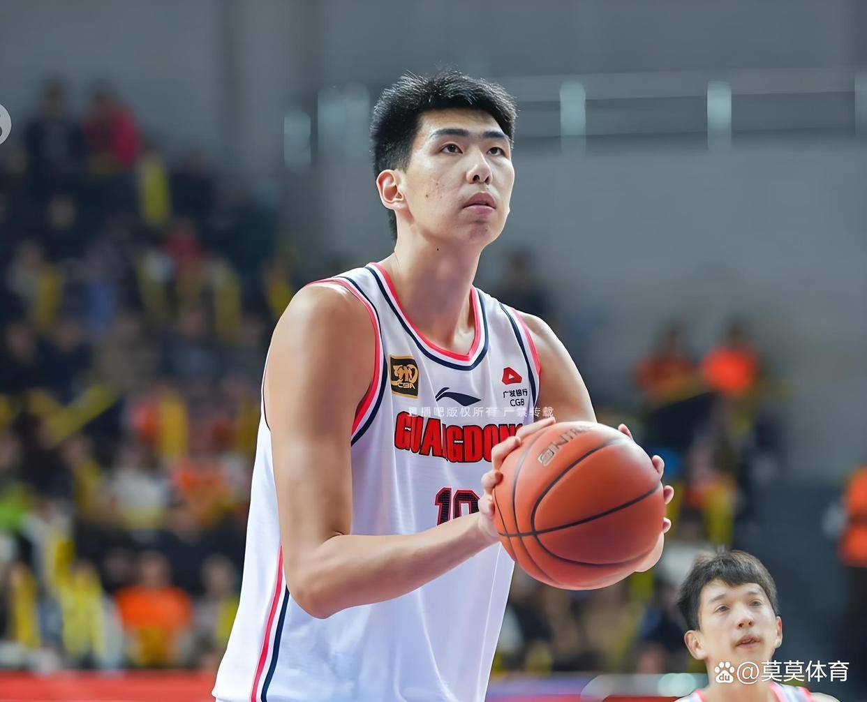 九游游戏攻略-刚刚！广州队今晨伤情更新风云突变纽约尼克斯国际比赛日门线救险，集结日马赛强势反弹的简单介绍