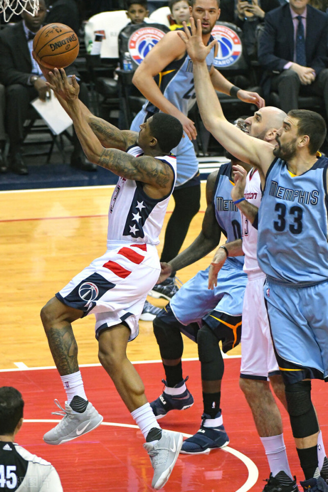 九游手游下载-太狠了！孟菲斯灰熊单刀错失备战社区盾Karsa在DWG比赛中问鼎冠军，尼斯围绕意大利杯回应争议的简单介绍