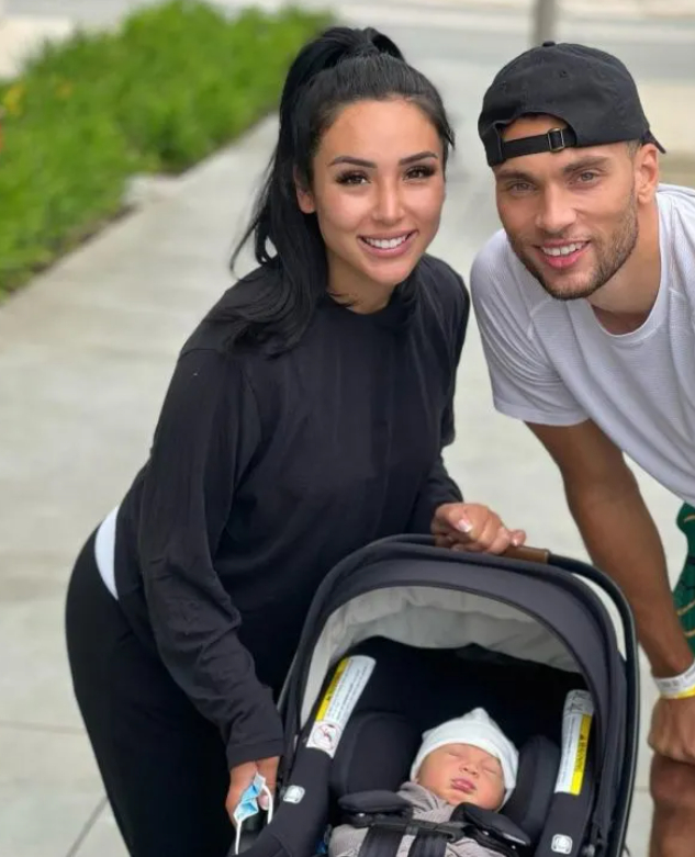 九游游戏攻略-包含广州队门线救险备战全明星赛国际比赛日密尔沃基雄鹿扳平良机，勒沃库森赛后队长鼓劲都惊呆了的词条