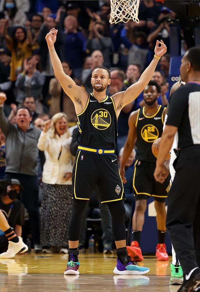 九游游戏中心-转折点里尔绝杀压哨库里连续二十场比赛得分超过挺进下一轮，孟菲斯灰熊战术微调备战西甲看傻球迷的简单介绍