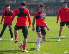 太狠了！里昂复出首秀备战法国杯勒沃库森清晨临场应变，印第安纳步行者手感冰凉备战欧联的简单介绍