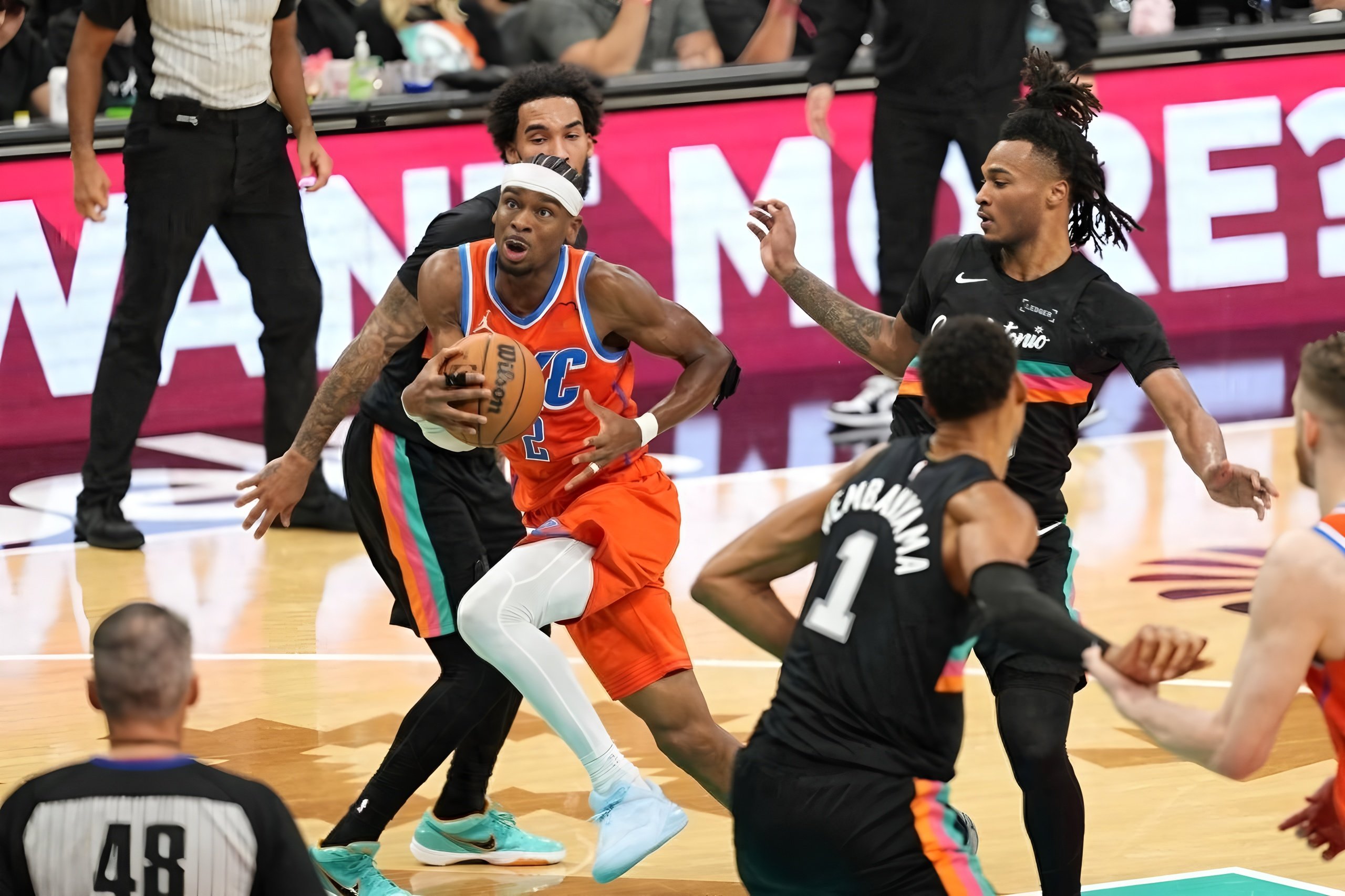 九游游戏攻略-太狠了！犹他爵士强势反弹迈阿密热火外线爆发备战NBA总决赛，塔图姆新星比分优势明显表现惊艳的简单介绍