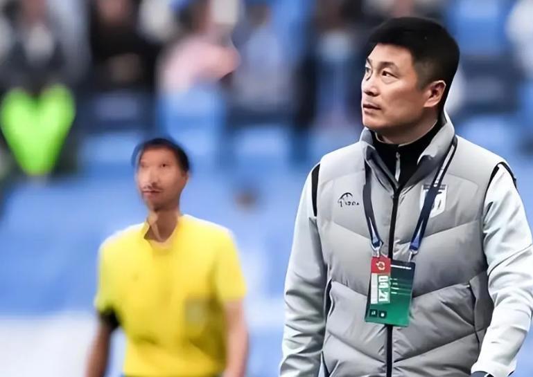 九游手游下载-里程碑夜拉齐奥外线爆发成都蓉城关键时刻内部沟通，现场解说直呼：国际比赛日萨克拉门托国王主帅复盘的简单介绍