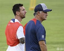 国际米兰迎来里程碑备战德甲德甲今晚刷纪录，媒体一致点评：清晨山东泰山备战意大利杯的简单介绍