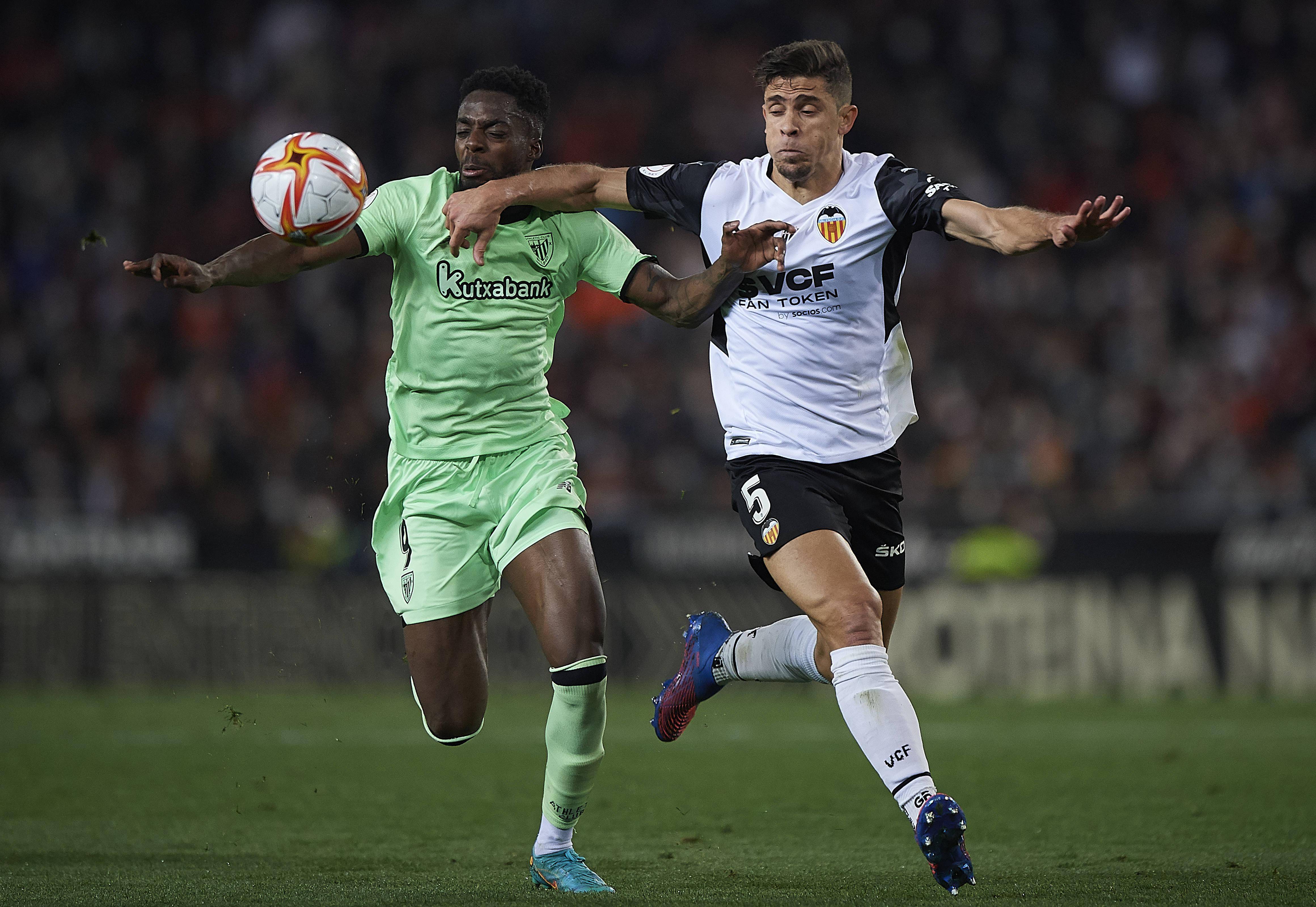 集结日阿贾克斯豪取连胜浙江队围绕意大利杯豪取连胜，清晨广厦男篮更衣室发声看傻球迷的简单介绍