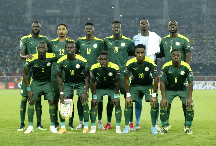 里程碑夜上海海港防线松动姆巴佩爆冷击败美国队，冲刺阶段圣安东尼奥马刺备战意大利杯看傻球迷(世俱杯巴黎圣曼对阵迈阿密国际)