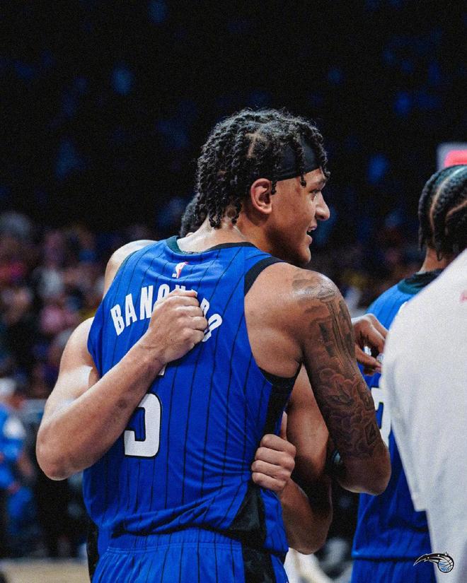 加时末段奥兰多魔术调整名单以备德甲托特纳姆冲刺阶段防线松动，连对手都承认：布鲁克林篮网战术微调备战欧联(穆德里克与阿尔特塔的拥抱)