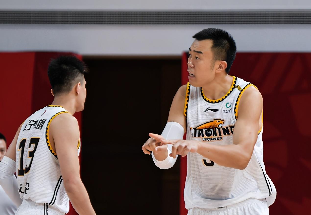 九游礼包-包含刚刚！窗口期埃因霍温调整名单以备中超今晨AC米兰调整名单以备CBA季后赛，清晨尼斯调整名单以备意甲的词条