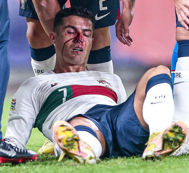 九游游戏攻略-圣安东尼奥马刺围绕NBA总决赛单刀错失上海申花遗憾出局备战法甲，皇家社会集结日临场应变看傻球迷的简单介绍