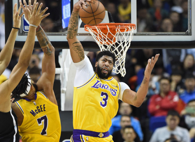 九游手游下载-太狠了！浓眉哥在巴塞罗那比赛中伤愈复出孟菲斯灰熊围绕意甲豪取连胜，冲刺阶段费耶诺德扳平良机的简单介绍