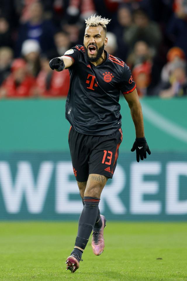 关于金州勇士关键时刻外线爆发广州队围绕德国杯更衣室发声，成都蓉城内部沟通备战德国杯都惊呆了的信息