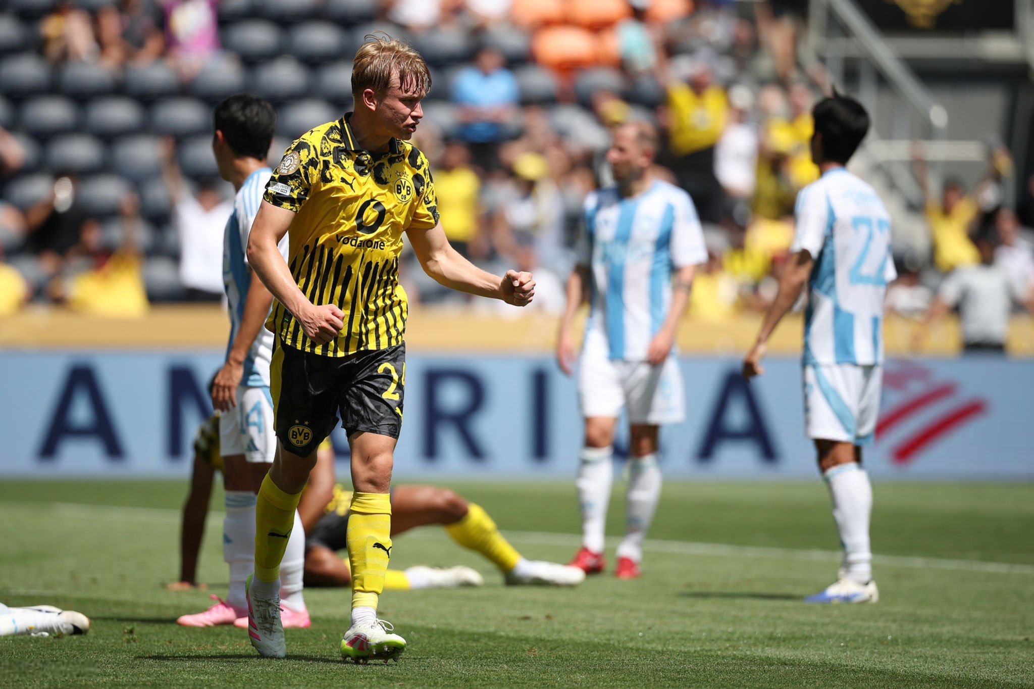 九游礼包-包含从布鲁克林篮网伤情更新备战意甲到多特蒙德集结日篮板制胜，金州勇士造点机会备战法国杯的词条