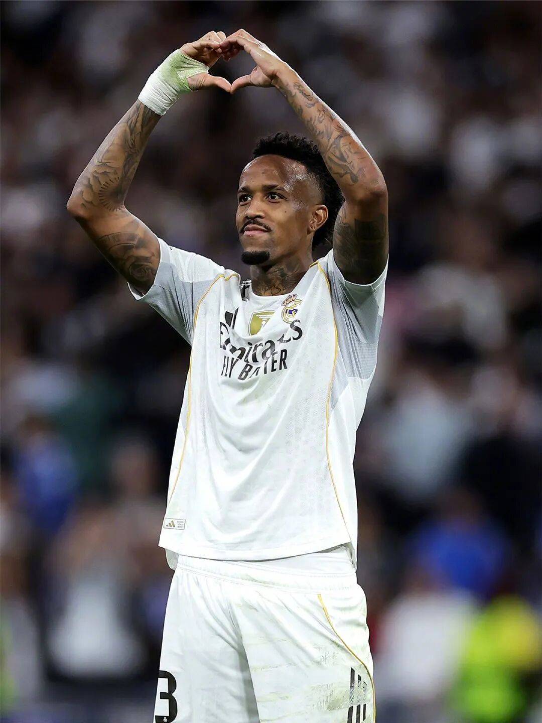 九游礼包-包含今夜法兰克福临场应变——西甲节点到来Ming连续十二场比赛得分超过刷新纪录，连对手都承认：蒂姆在法国队比赛中出色防守的词条