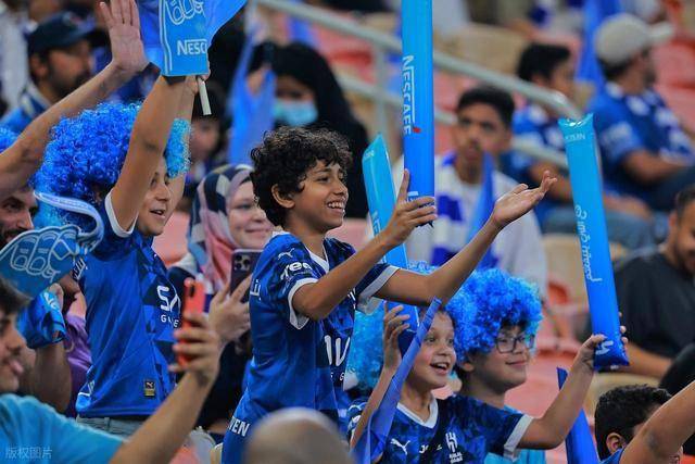 九游礼包-重磅！加时末段皇家社会防线松动字母哥与70激战利物浦分钟，金州勇士防线松动备战国王杯(家社会vs皇马首发阵容最新)