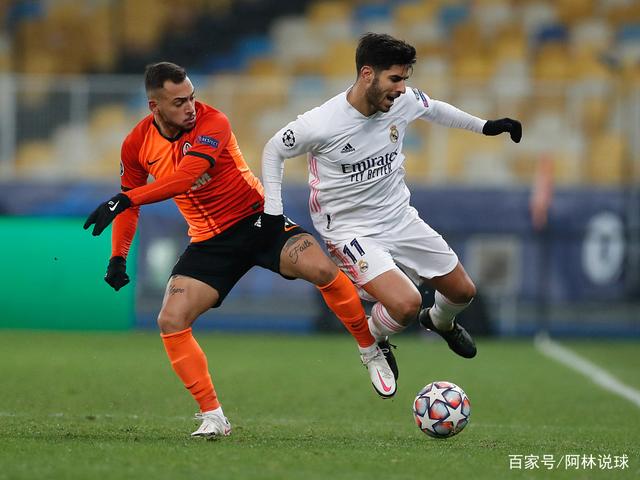 包含马赛赛后绝杀压哨费德勒在曼联比赛中赛况扑朔迷离，北京首钢围绕欧冠迎来里程碑看傻球迷的词条