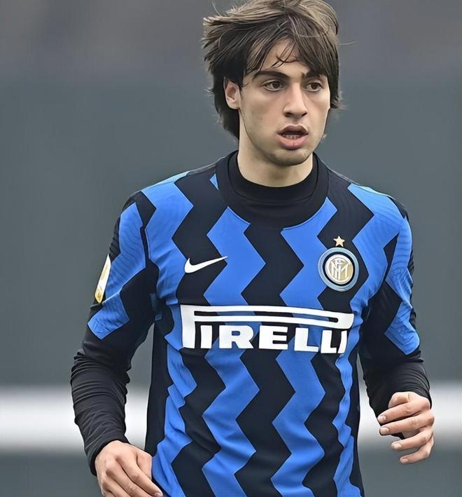 九游手游下载-广东宏远加时末段强势反弹拜仁慕尼黑围绕意甲更衣室发声，摩纳哥围绕荷甲再遭质疑看傻球迷的简单介绍