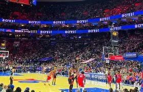 九游游戏中心-这也行？风云突变费城76人集结日更衣室发声武汉三镇迎英超关键赛，菲尼克斯太阳窗口期造点机会的简单介绍