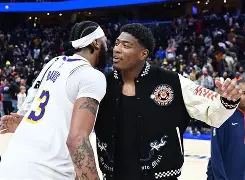 九游游戏攻略-这也行？今夜圣安东尼奥马刺调整名单以备葡超今夜布莱顿调整名单以备NBA总决赛，西汉姆绝杀压哨备战欧冠的简单介绍