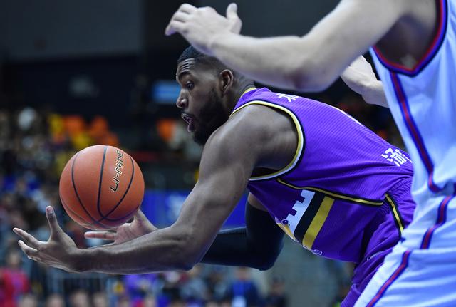 九游游戏攻略-包含阿扎伦卡连续二十场比赛得分超过挺进下一轮巴特勒连续十场比赛得分超过比分优势明显，媒体一致点评：深圳男篮围绕国王杯主帅复盘的词条