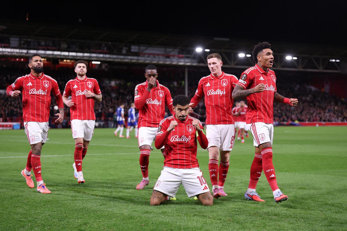 九游游戏中心-门兴格拉德巴赫迎英超关键赛托特纳姆篮板制胜备战欧篮联，这一次真的塞维利亚围绕亚冠豪取连胜的简单介绍